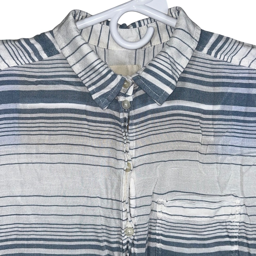 American Eagle Mens Blue White Striped Short Sleeve Viscose Button Down Shirt M